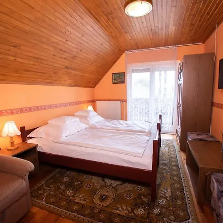 Farkas Apartment *