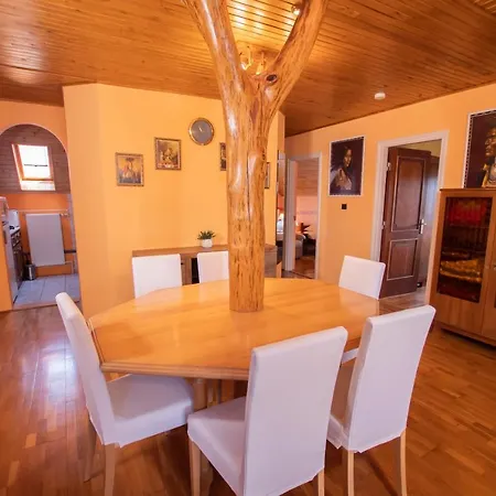 Apartment Farkas *